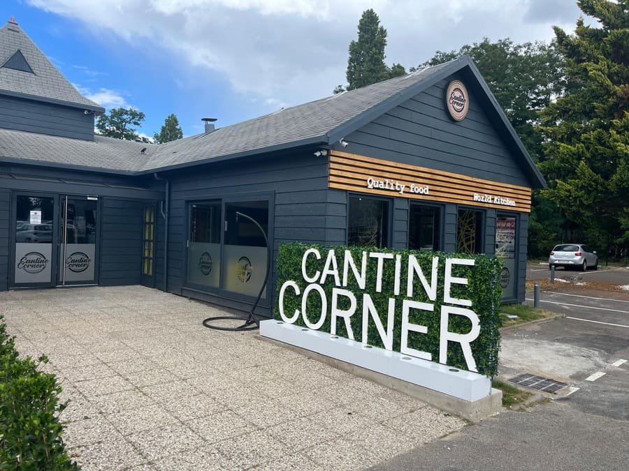 pose enseigne lumineuse magasin facade commerciale installation professionnelle boutique store led neon paris meilleur 14